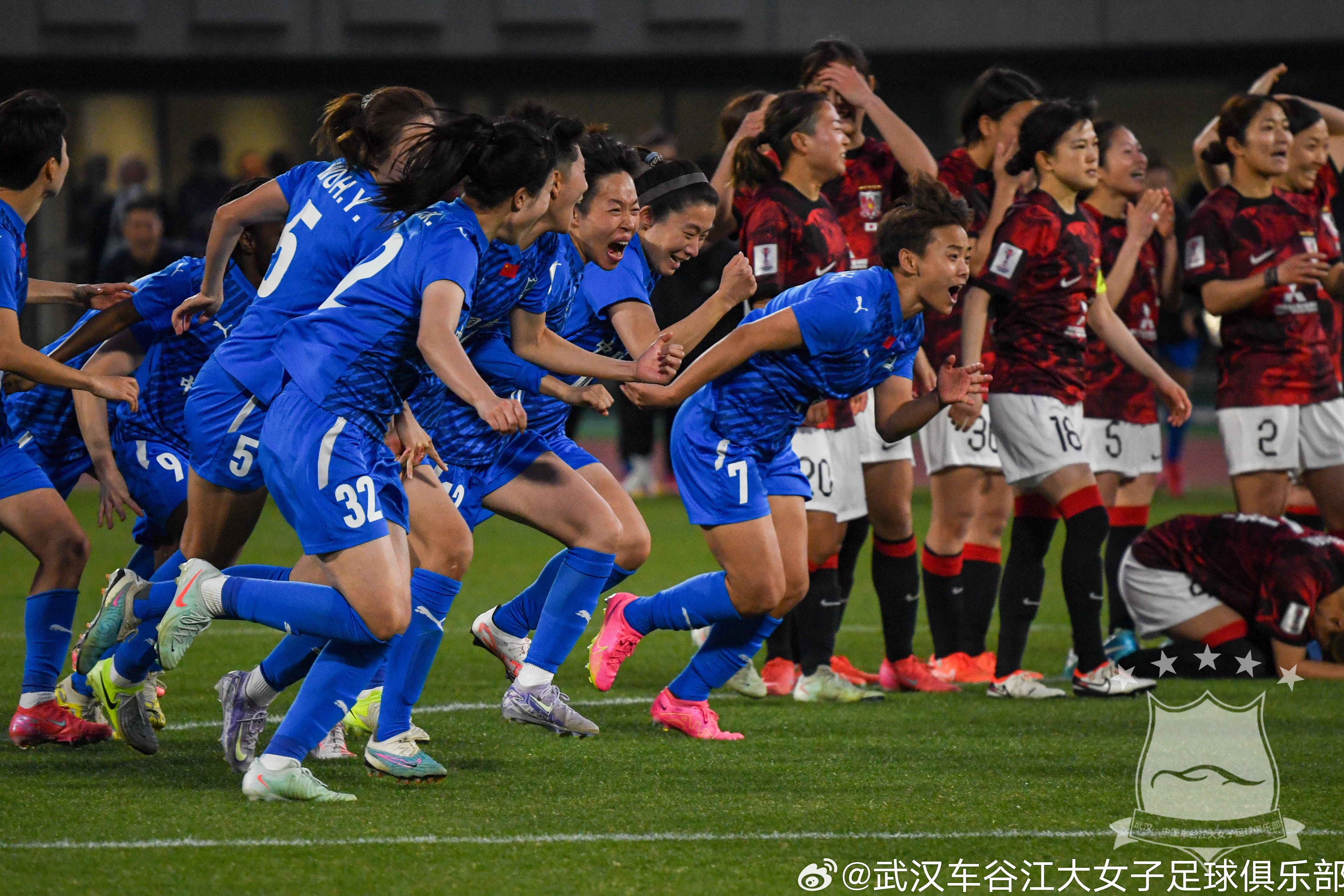 半决赛惊艳一幕，中国女足全员发挥亮眼