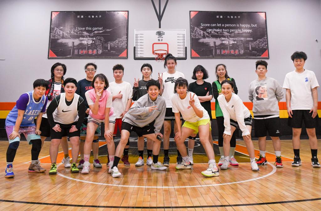 关于各国篮球精英携手共赴全球球场的信息