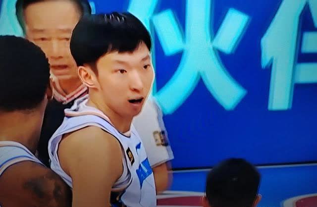 台湾男篮惨遭惨败，教练组全力振奋士气